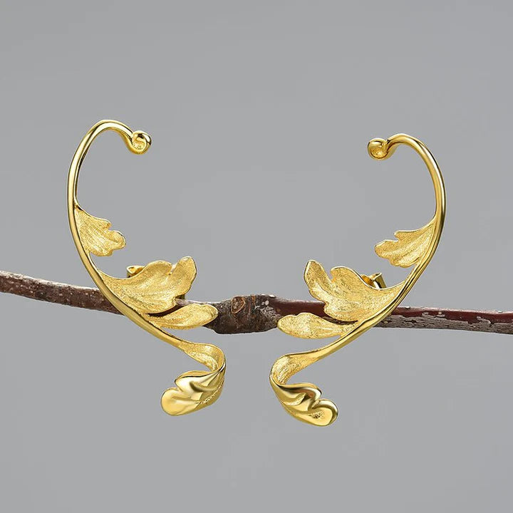 PRINCESENSE ACANTHUS LEAF EARRING