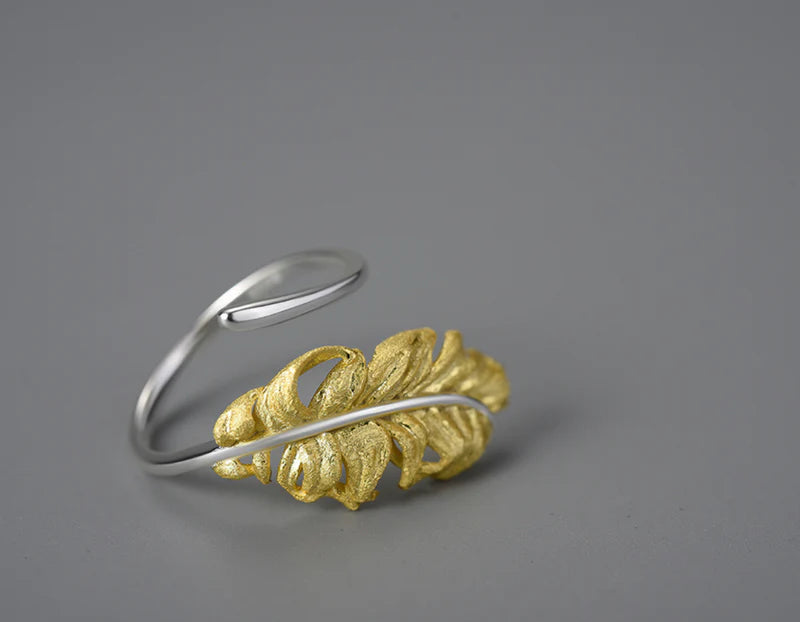 PRINCESENSE GOOSE FEATHER RING