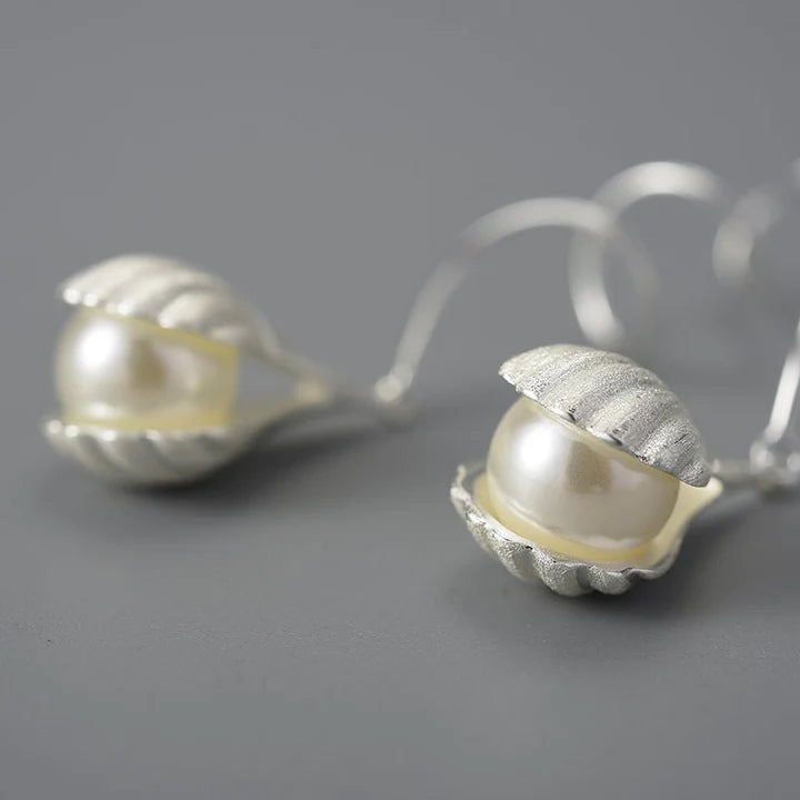 PRINCESENSE PEARL IN SHELL EARRINGS