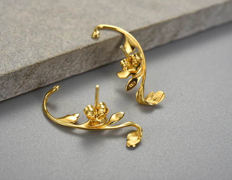 PRINCESENSE ACANTHUS LEAF EARRING