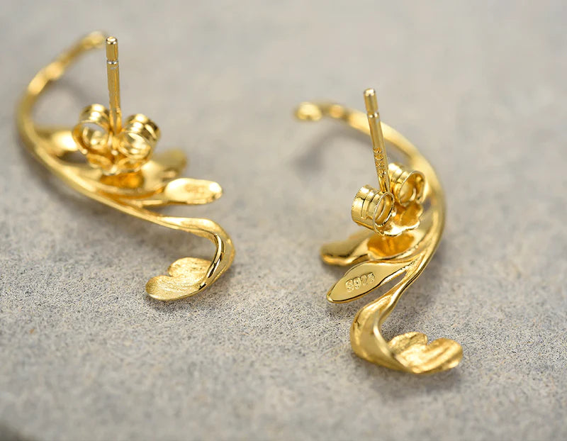 PRINCESENSE ACANTHUS LEAF EARRING