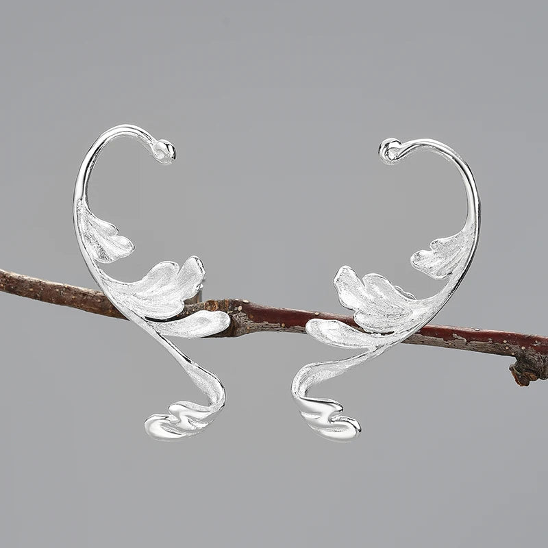 PRINCESENSE ACANTHUS LEAF EARRING