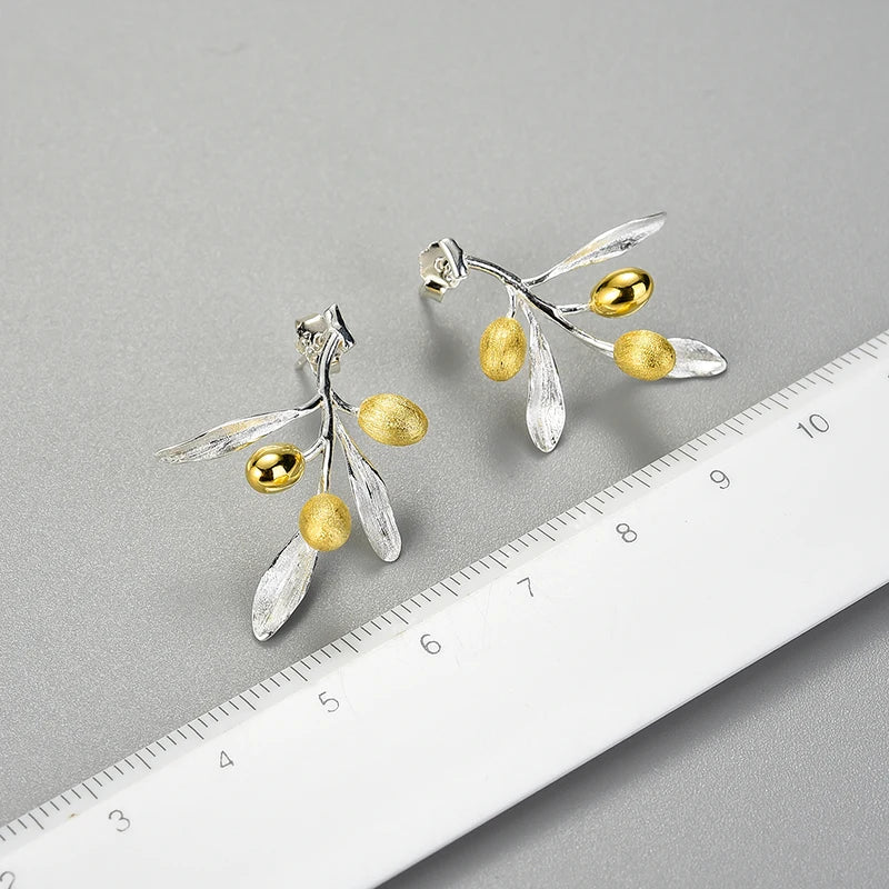 PRINCESENSE OLIVES EARRING