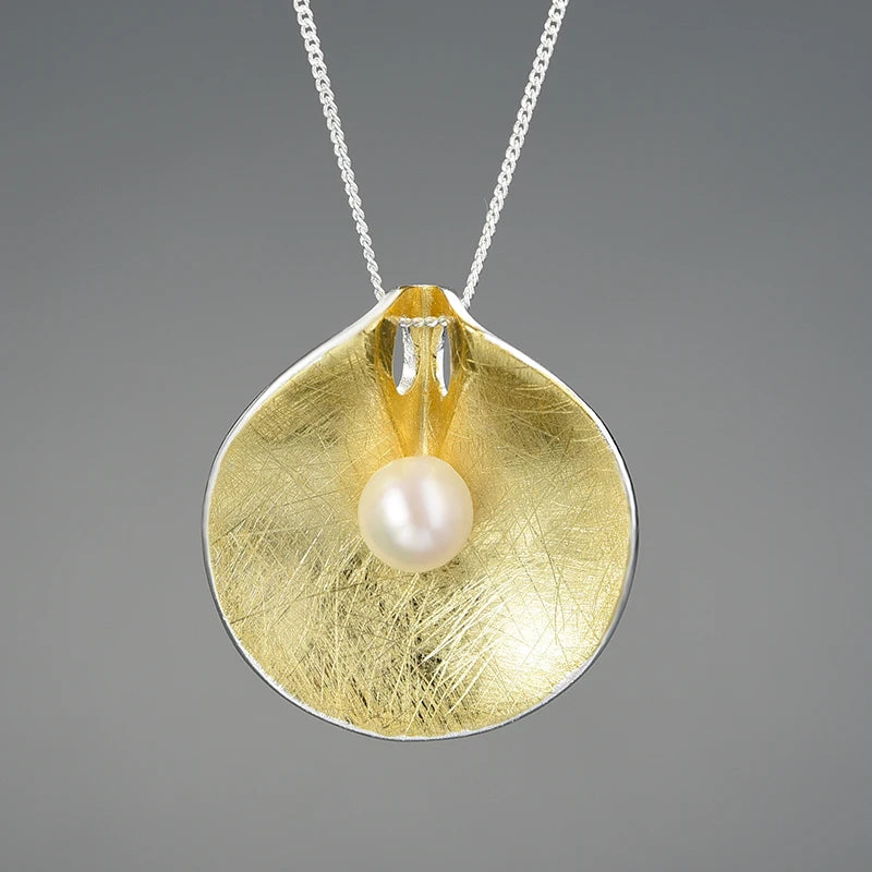 PRINCESENSE PEARL LEAF PENDANT