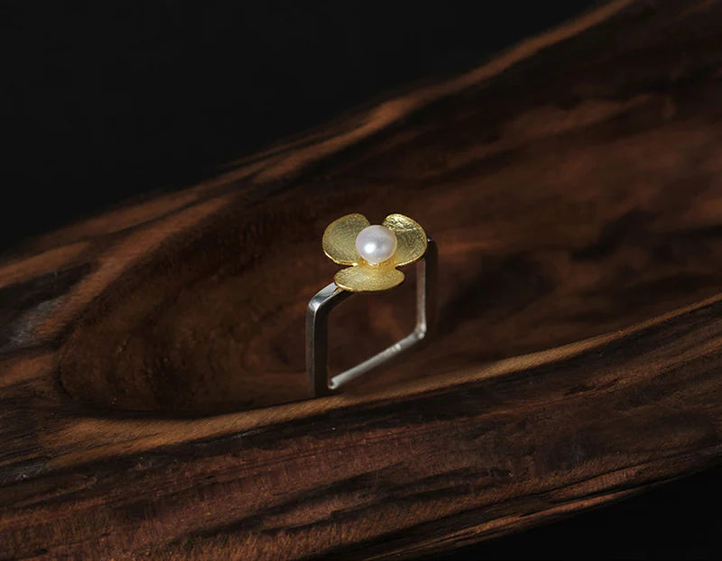 PRINCESENSE PEARL CLOVER RING