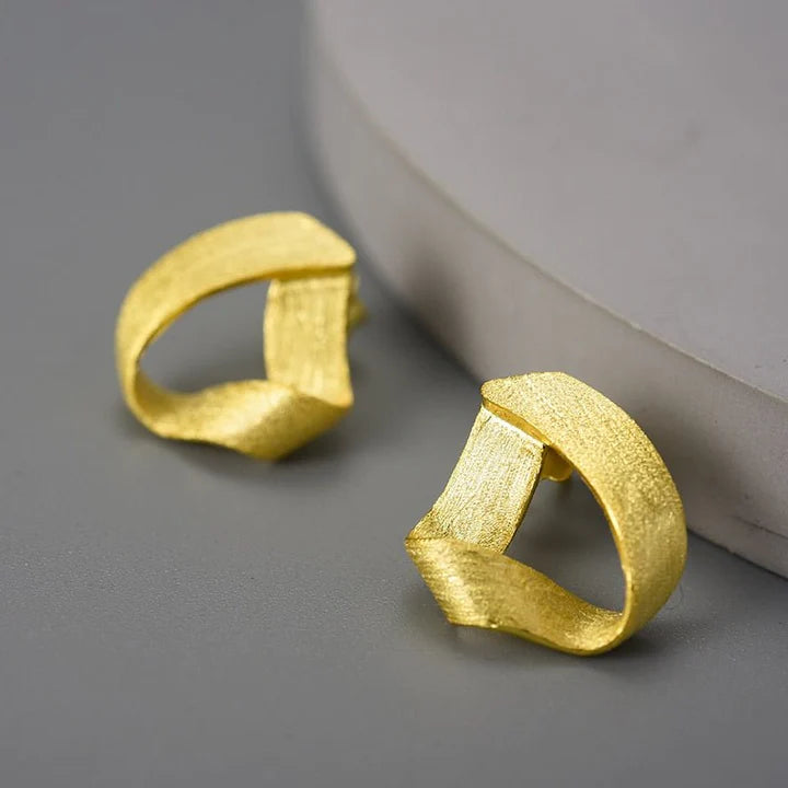 PRINCESENSE FOLDED TRIANGLE EARRINGS