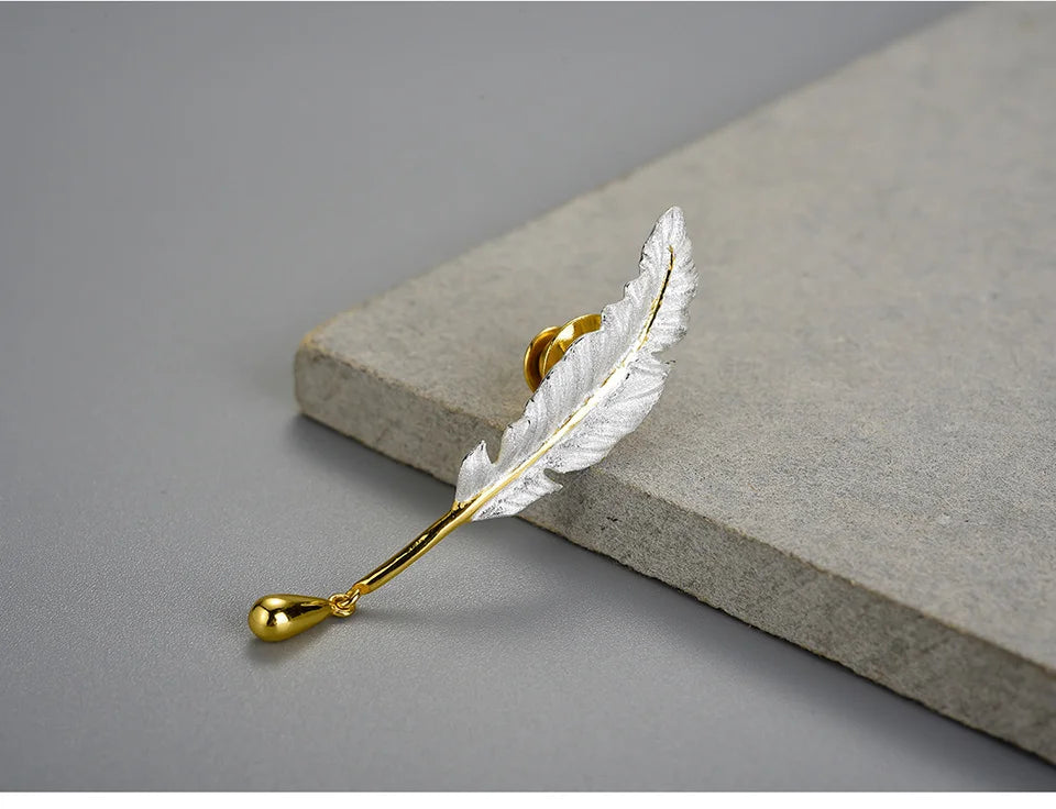 PRINCESENSE VINTAGE FEATHER BROOCH