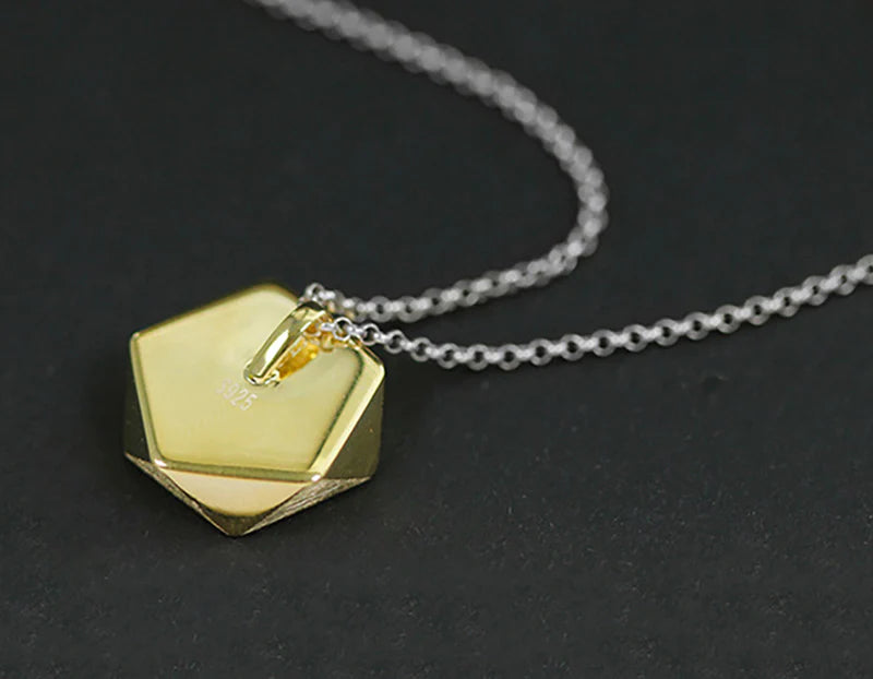 PRINCESENSE PENTAGON GEOMETRIC PENDANT