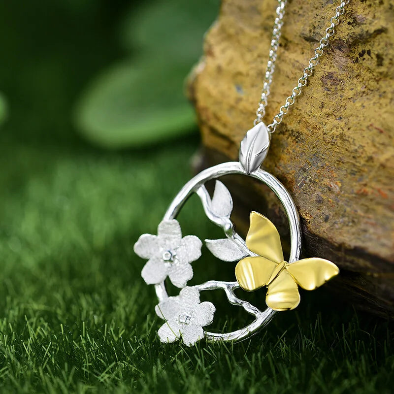 PRINCESENSE GARDEN BUTTERFLY NECKLACE