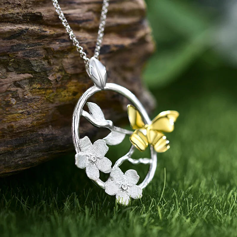 PRINCESENSE GARDEN BUTTERFLY NECKLACE