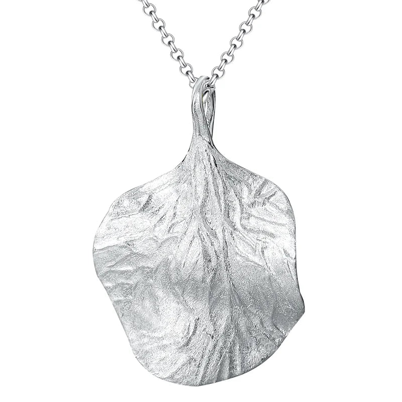 PRINCESENSE LEAF NECKLACE