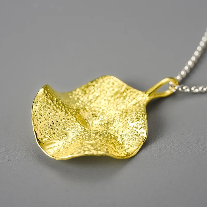 PRINCESENSE LEAF NECKLACE