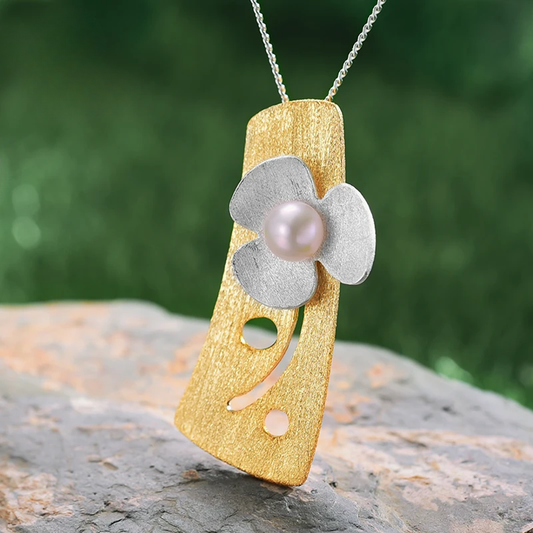 PRINCESENSE PEARL CLOVER PENDANT